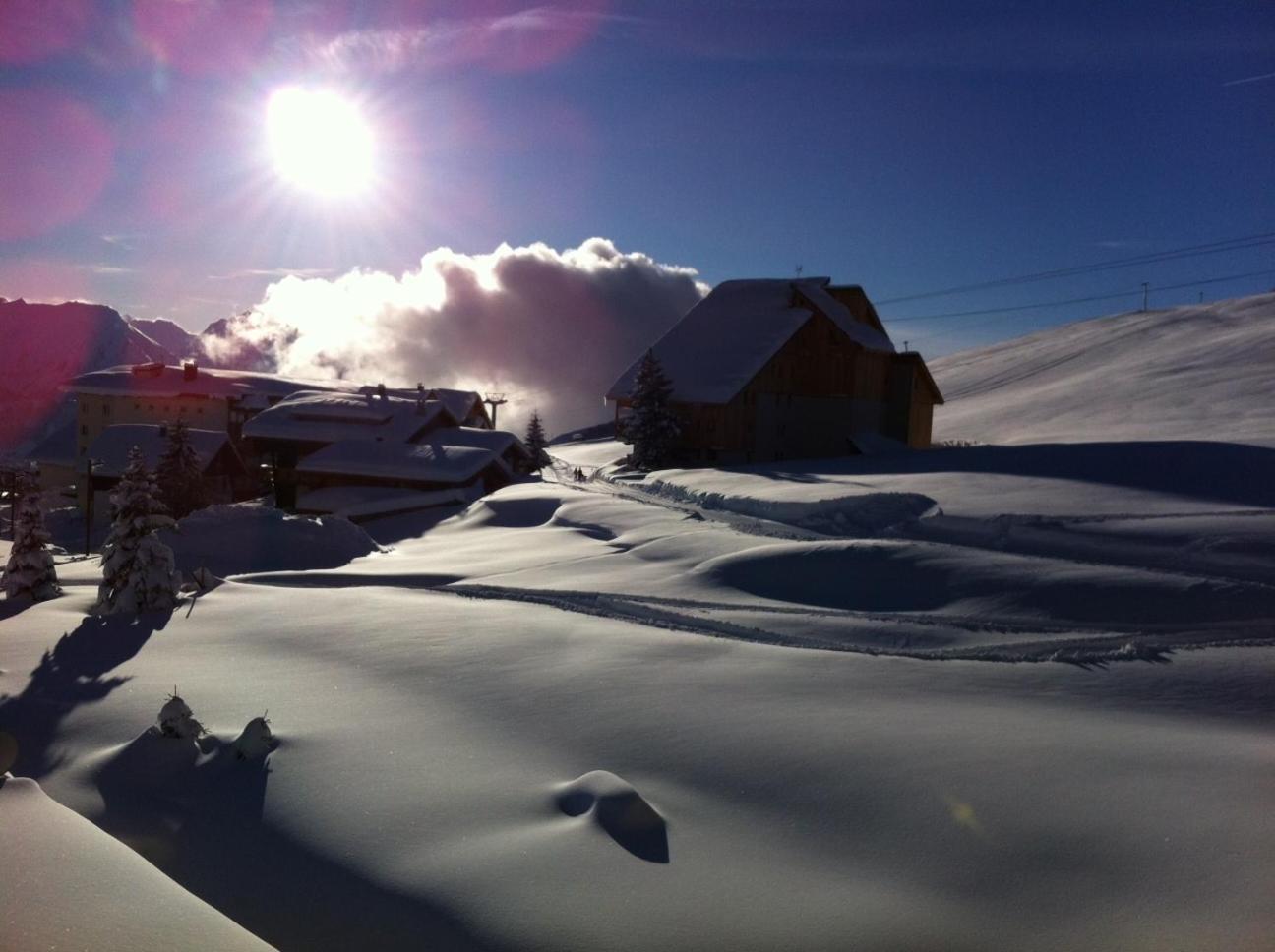 Hotel Le Dome Alpe d'Huez Eksteriør bilde