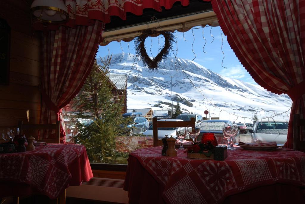 Hotel Le Dome Alpe d'Huez Eksteriør bilde